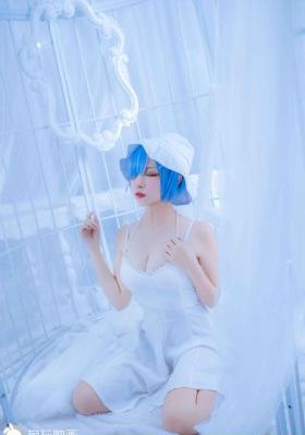 大胸女友hd在线播放
