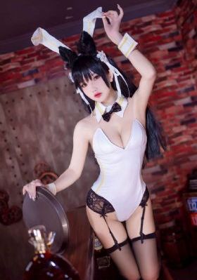 迪拜的女孩完整高清在线观看